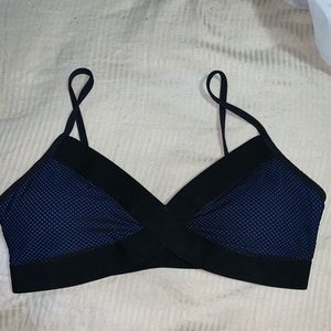 Fabletics sports bra